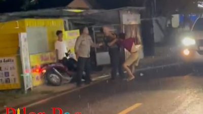 Virall ! Anggota Polisi Hendak Mengamankan Motor Bodong, Dapatkan Perlawanan Dari Sang Pemilik Sampai Adu Ketangkasan Pencak Silat