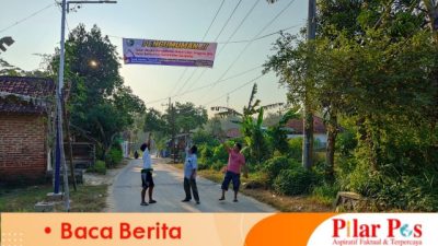 Demi Transparansi Terhadap Publik, Panitia Pengisian BPD Desa Banyumas Bentangkan Banner Pengumuman di Jalan Raya Tanpa Rahasia