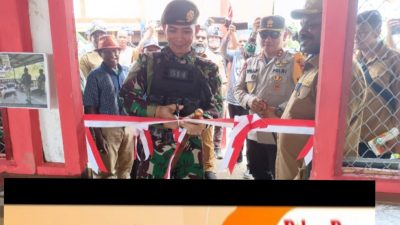 Hari Pendidikan di Nduga, Bupati Meresmikan Rumah Pintar dan Pasar Rakyat Yonif Raider 514 Kostrad