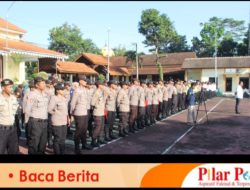 Anggota Polres Bondowoso BKO Pilkades Serentak di Wilayah Bangkalan