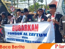 Ratusan Masyarakat Demo Kemenag Sampang, Mendesak Pemerintah Menutup Ponpes Al-Zaytun Secara Permanen