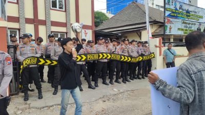 Hari Jadi Kota Sumenep, Disporapar Dikepung Aksi Demonstrasi