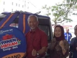 BRI BO Jember Serahkan Hadiah Dua Mobil dan Motor PHS Periode I/2023