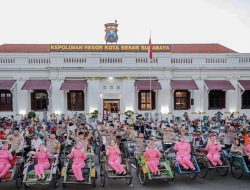 Berbagi Berkah di Bulan Ramadhan, Polrestabes Surabaya Ajak Ratusan Abang Becak Buka Puasa Bersama