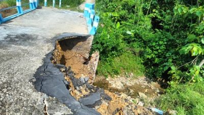 Diduga Proyek Siluman Bergentayangan, Misteri Jembatan Ambruk di Sokobanah Sampang Mulai Terendus