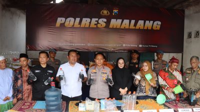 Polisi Bongkar Pabrik Miras Rumahan di Malang, Sekali Produksi Bisa Capai 250 liter Arak