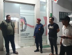 Kapolres Pamekasan Patroli  Naik Vespa, Cek Kesiapan Anggota Pengamanan Obyek Vital Pemilu