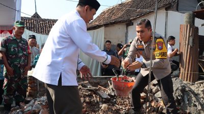 Polres Nganjuk Gelar Program Bedah Rumah dalam rangka HUT Bhayangkara Ke 78