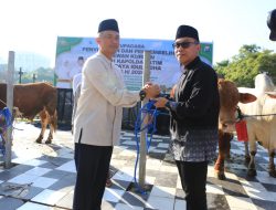 Polda Jatim Gelar Shalat Ied dan Salurkan Hewan Kurban di Hari Raya Idul Adha 1445 H