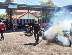 Cegah Demam Berdarah, Polres Gresik Gelar Fogging Serentak