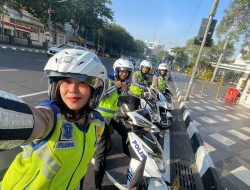 Trio Srikandi Satlantas Polrestabes Surabaya, Gelar Patroli Humanis di Jalan Raya