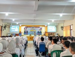 Polres Lumajang Ajak Pelajar Tertib Berlalu Lintas Melalui Program Police Goes To School