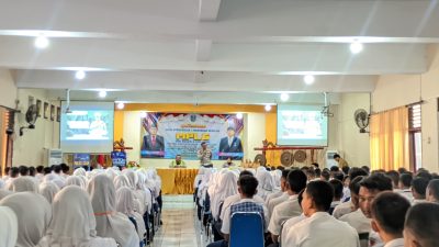 Polres Lumajang Ajak Pelajar Tertib Berlalu Lintas Melalui Program Police Goes To School