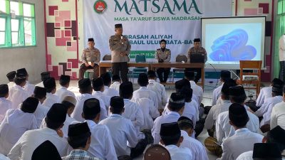 Police Goes To School Polres Pamekasan, Kali Ini Sasar Pondok Pesantren Dengan Tema Selamatkan Generasi Indonesia Emas