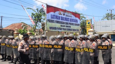 Jelang Pilkada Serentak 2024, Polres Pamekasan Melaksanakan Latihan Dalmas Bersama Dengan Polres Sumenep