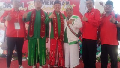 Ribuan Pendukung BERBAKTI (Ra Baqir & Taufadi) Banjiri Kantor KPU Pamekasan