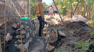 Sempat Viral Dan Menjadi Perbincangan Hangat, Akhirnya Proyek Saluran di Desa Panyepen Sampang Dikerjakan