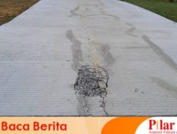 Tak Bertahan Lama, Proyek Jalan Rabat Beton di Desa Moktesareh Sampang Rusak