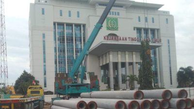 Miris..!!.Pekerjaan Proyek Gedung Sarana Prasarana Kejati Jatim Timbulkan Masalah Kerusakan Rumah Warga, Kontraktor PT. Anggaza Widya Ridhamulia Diduga Tutup Mata