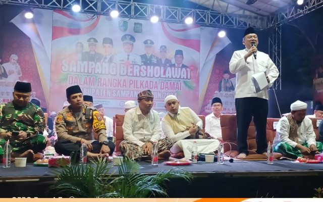 Buka Kegiatan Bersholawat Dalam Rangka Pilkada Damai, Begini Pesan Pj Bupati Sampang Rudi Arifianto