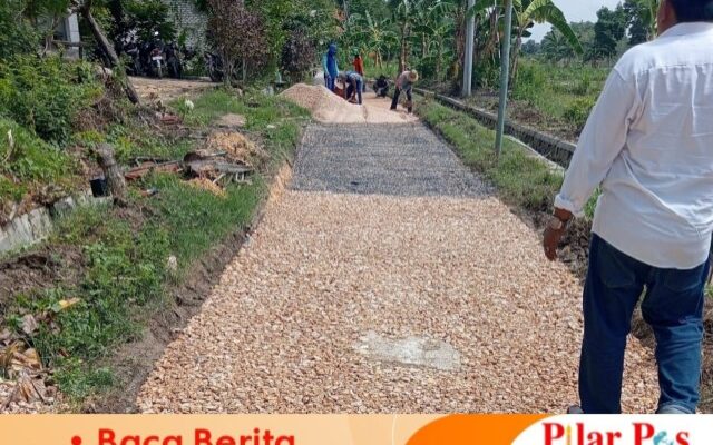 Diduga Asal Jadi, Proyek Pengaspalan Jalan BK Pemprov Jatim Desa Sumedengan Pamekasan Disinyalir di Pihak Ketigakan