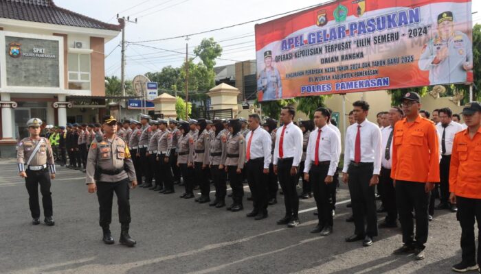 Jelang Perayaan Natal dan Tahun Baru, Pores Pamekasan Menggelar Apel Gelar Pasukan Ops Lilin Semeru 2024