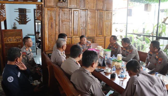 Coffee Morning Kapolres Pamekasan, “Berikan Pelayanan Prima Kepada Masyarakat”