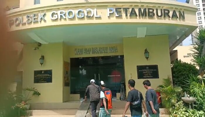 Tiga Pak Ogah dan Jukir Liar Terjaring Operasi Berantas Jaya, Polsek Grogol Petamburan Lakukan Pembinaan